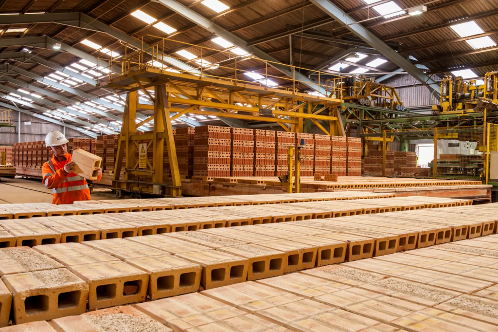 BƠM CHÂN KHÔNG ATLAS COPCO GIÚP IBSTOCK BRICK TIẾT KIỆM 60% NĂNG LƯỢNG TRONG SẢN XUẤT GẠCH