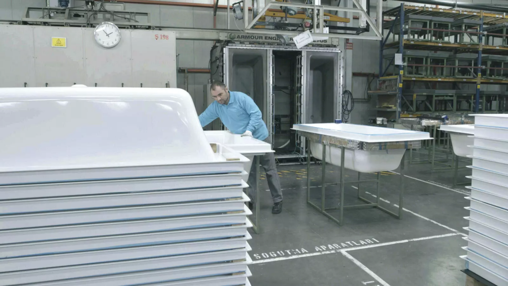 BƠM CHÂN KHÔNG ATLAS COPCO GIÚP VITRA TIẾT KIỆM 89% NĂNG LƯỢNG TRONG SẢN XUẤT BỒN TẮM