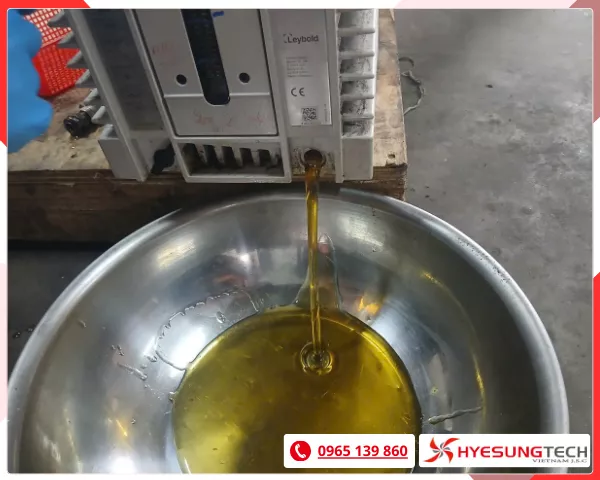 Thay dầu máy hút chân không bao lâu một lần là tốt nhất