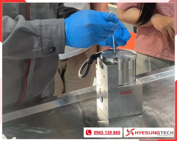 Nguyên lý và thực hành tháo lắp bơm chân không Turbo