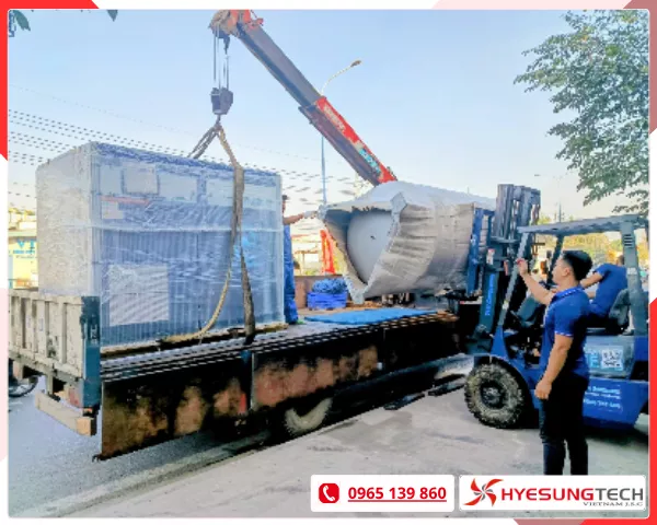 Máy nén khí trục vít một cấp nén ngâm dầu H15PRO+ TLC Compressor