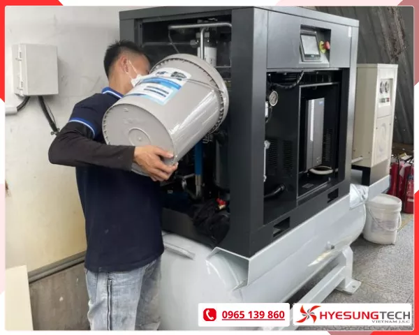 Máy nén khí trục vít một cấp nén ngâm dầu H22PRO+ TLC Compressor